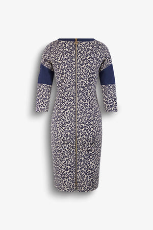 Kleid im Leo-Jacquard 02
