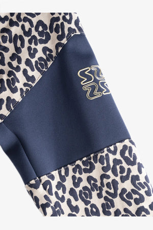 Kleid im Leo-Jacquard 06