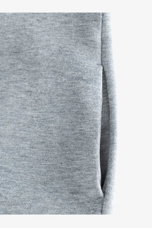 Sweatkleid mit Paillettenstickerei 06