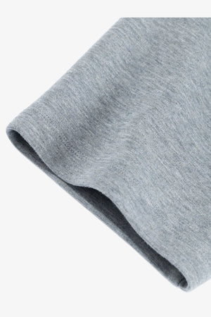 Sweatkleid mit Paillettenstickerei 07
