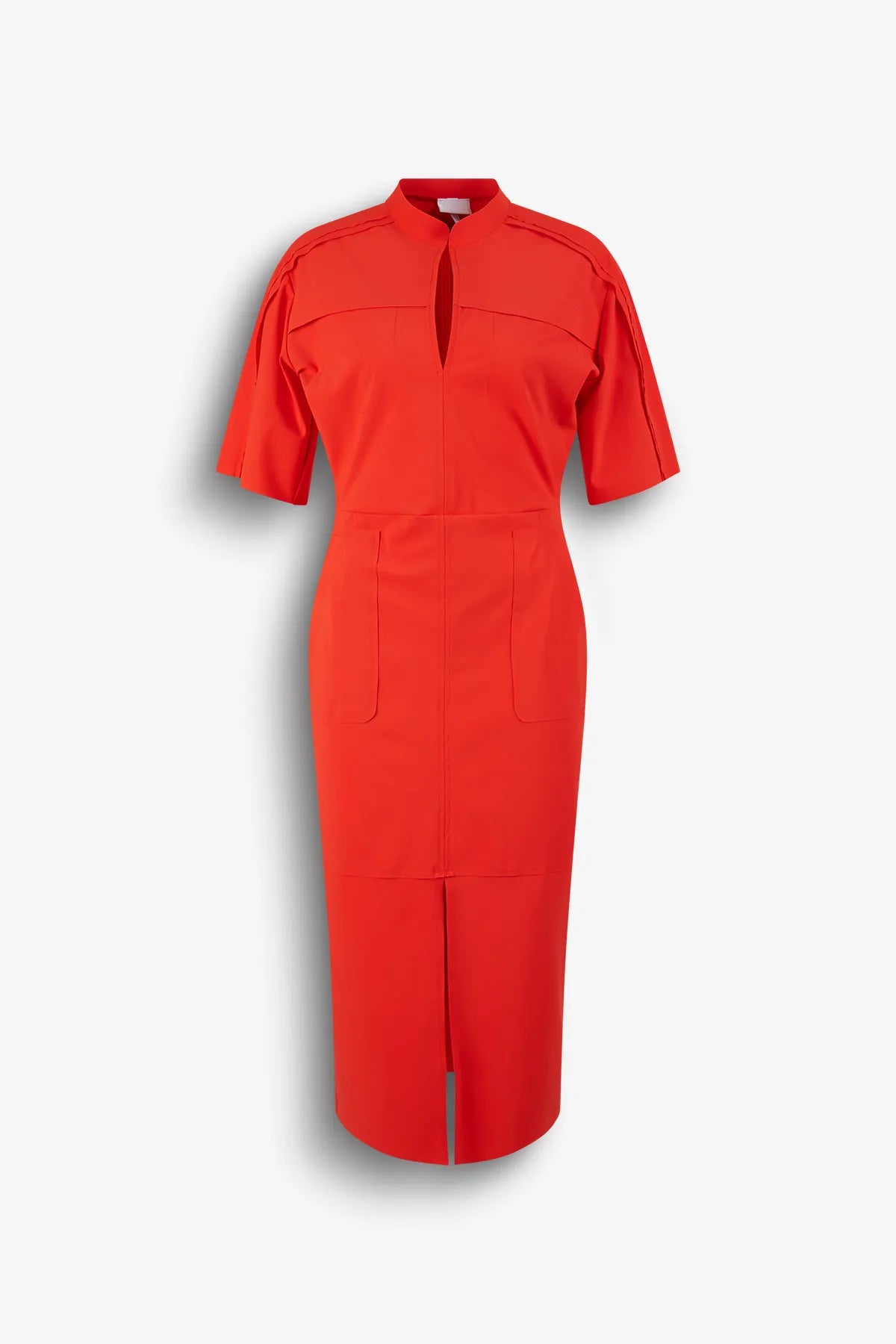 Kleid mit fließender Silhouette 01