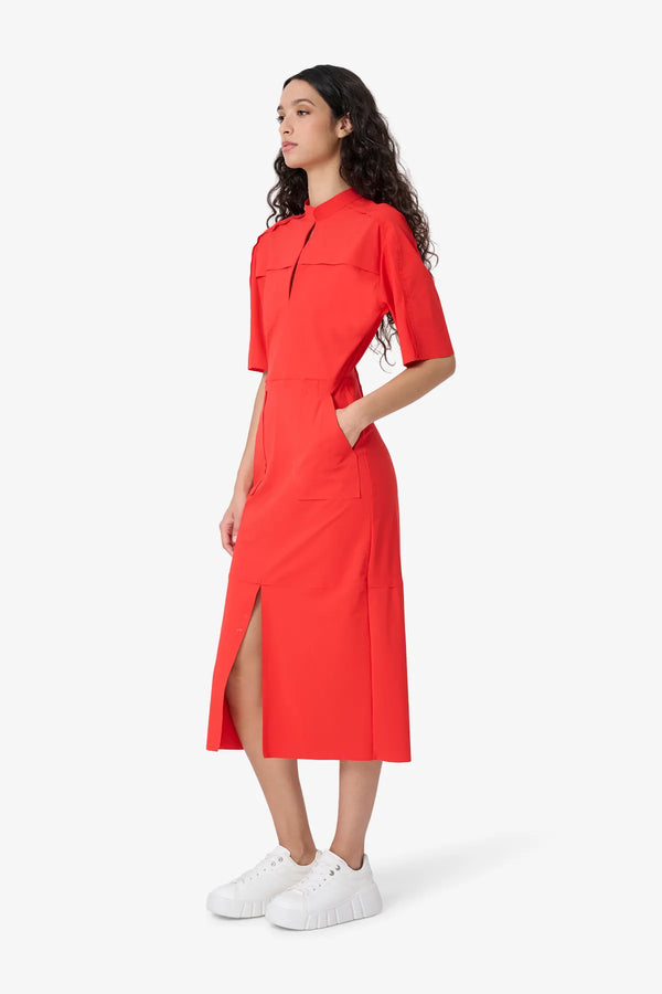 Kleid mit fließender Silhouette 04