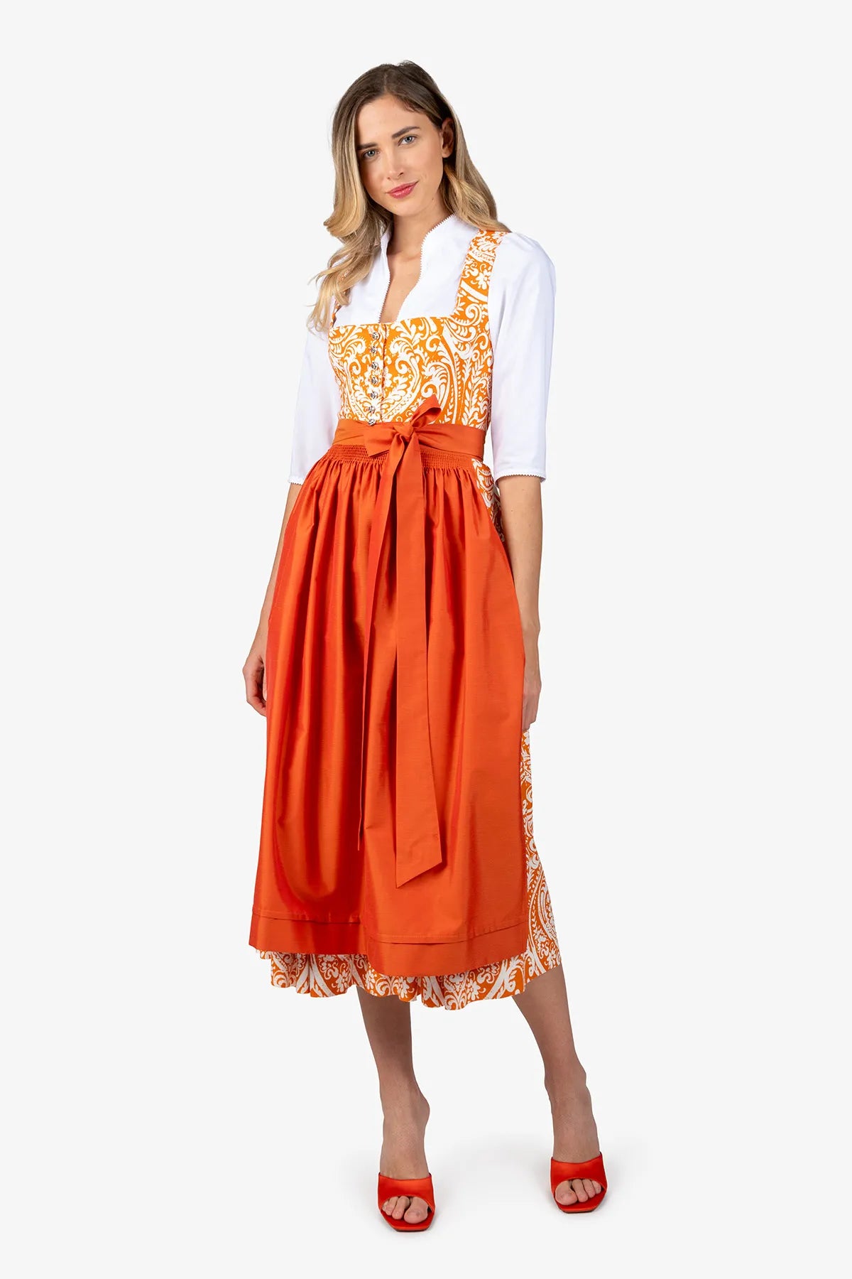 Dirndl aus Leinen mit Paisley-Print 02