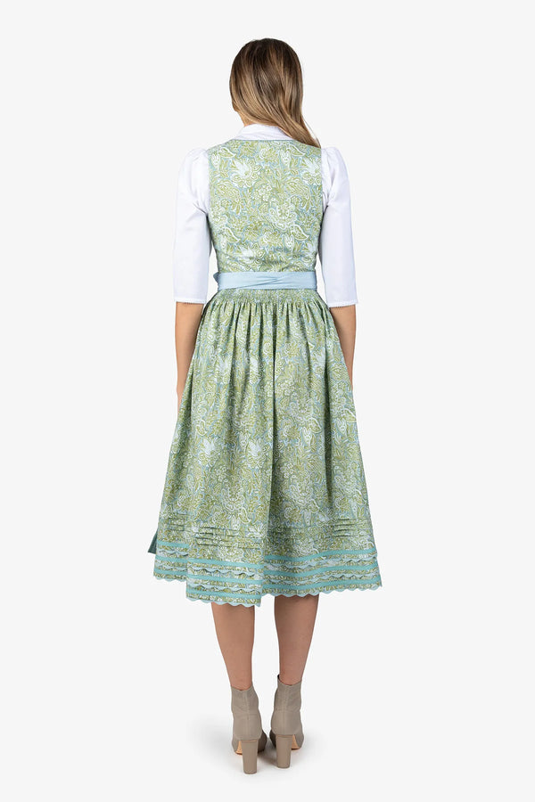 Dirndl mit gezogenem Rock 04