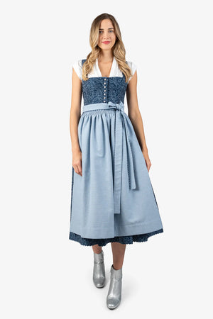 Dirndl mit Knopfverschluss 02