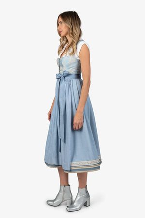 Dirndl mit Borten am Saum 03