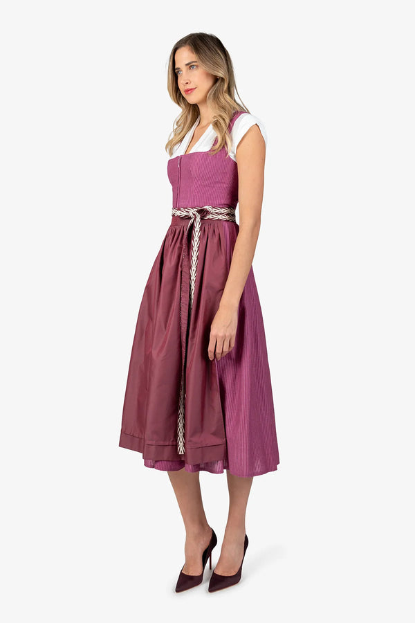 Dirndl mit Borte auf Schürzenband 03