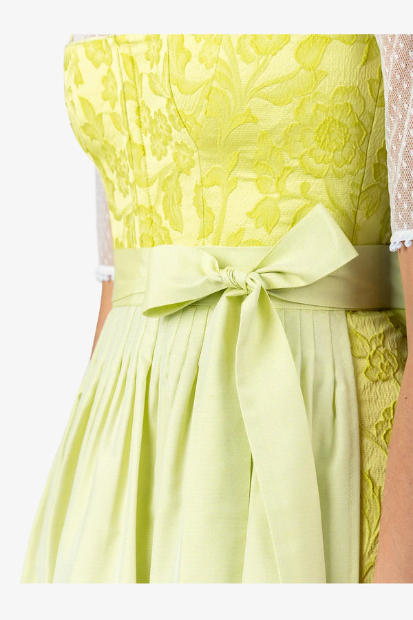 Dirndl aus Blütenjacquard 06