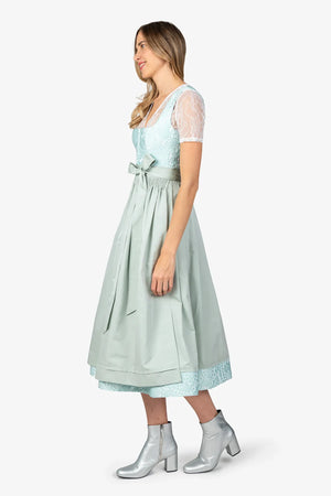 Dirndl mit besticktem Oberteil 03