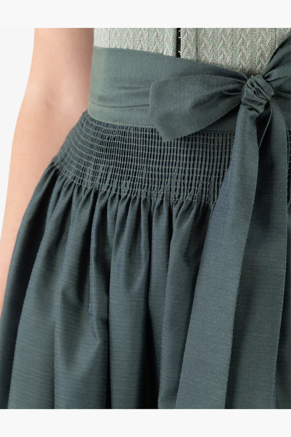 Dirndl in Strick-Optik 09