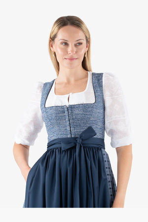 Dirndl mit gestreiftem Oberteil 06