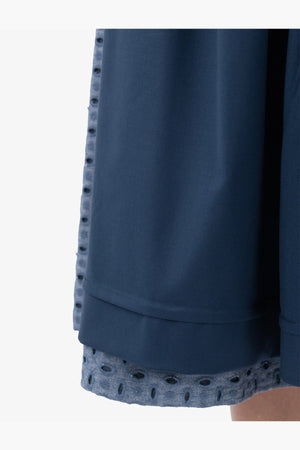 Dirndl mit gestreiftem Oberteil 07