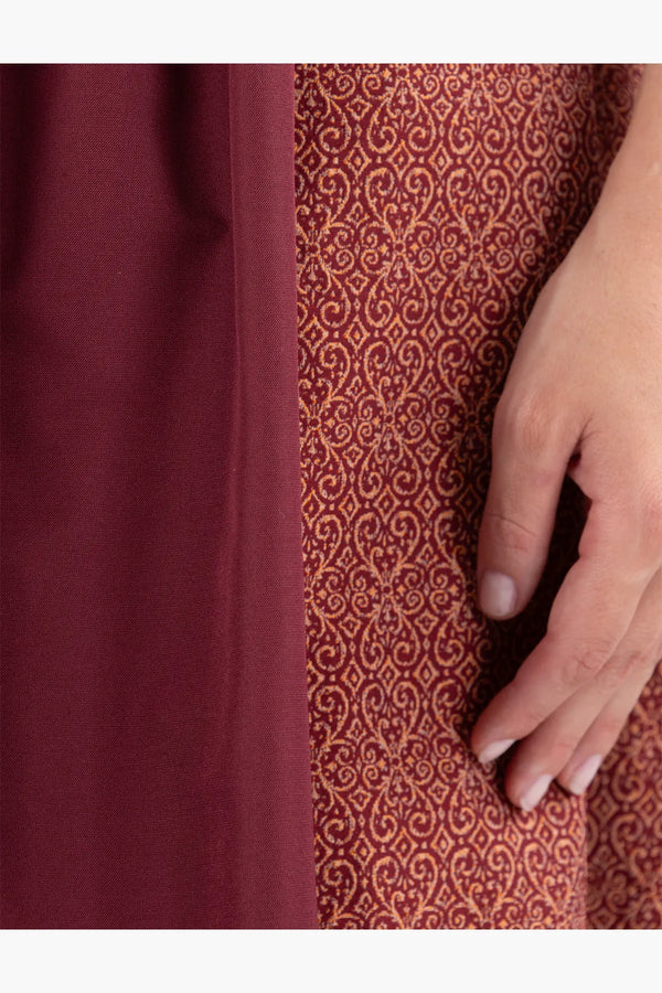 Jacquard-Dirndl mit Vintage-Dessin 09