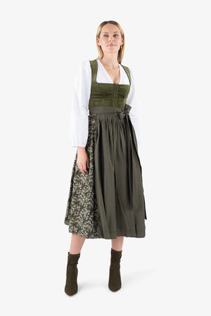 Dirndl mit Samt-Oberteil 03