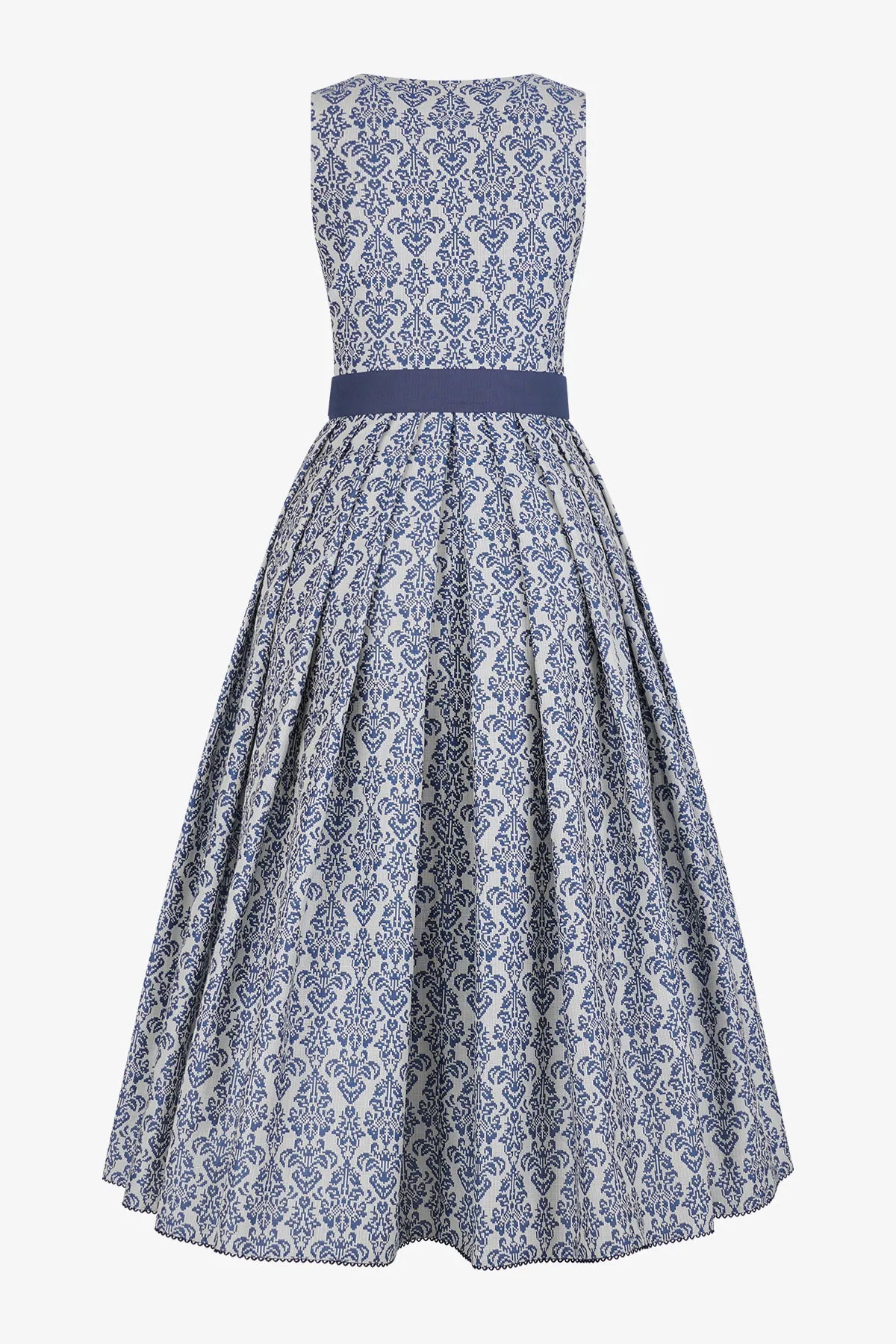 Dirndl mit nostalgischer Stickoptik 02