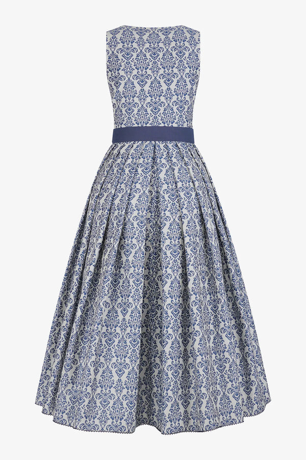 Dirndl mit nostalgischer Stickoptik 02