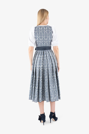 Dirndl mit nostalgischer Stickoptik 05