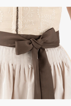 Pastell-Dirndl mit Seiden-Schürze 07
