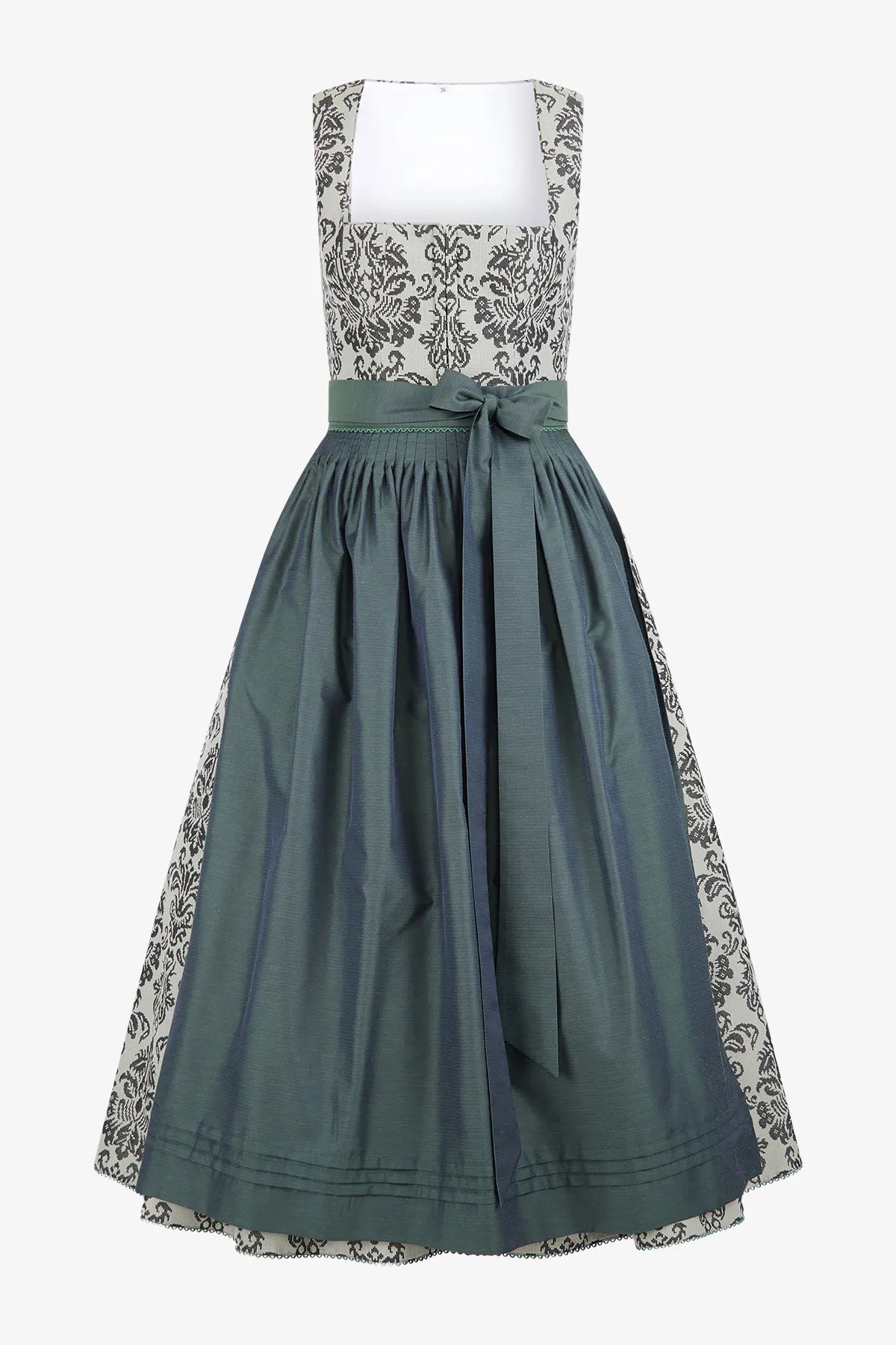 Dirndl mit feiner Stickerei-Optik 01