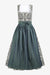 Dirndl mit feiner Stickerei-Optik 01