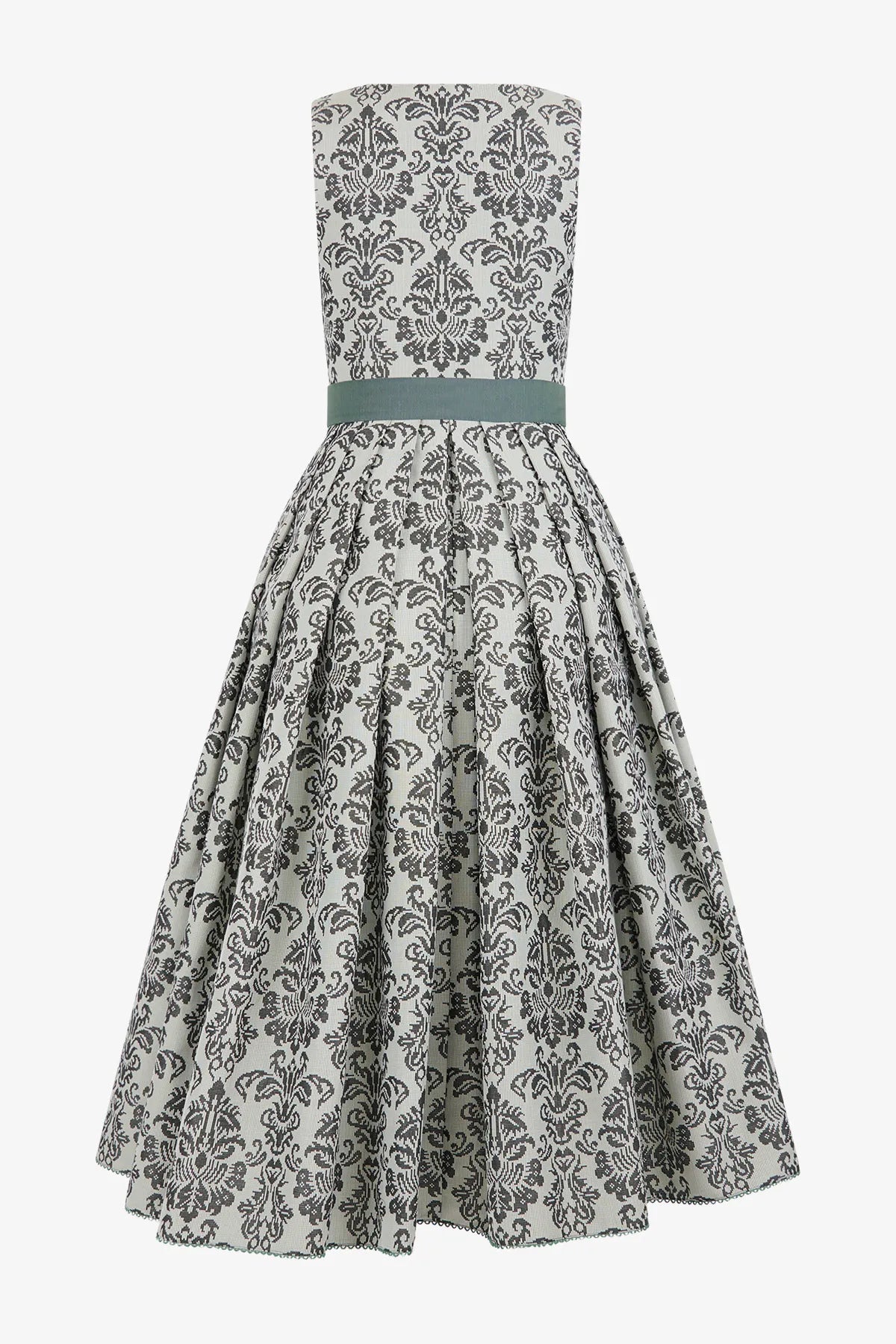 Dirndl mit feiner Stickerei-Optik 02