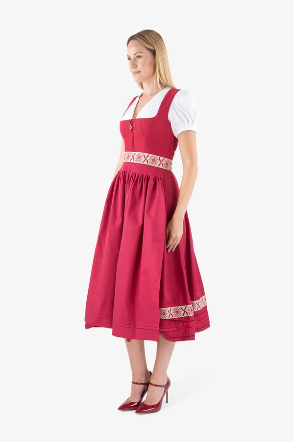 Dirndl mit Leinenoberteil 04