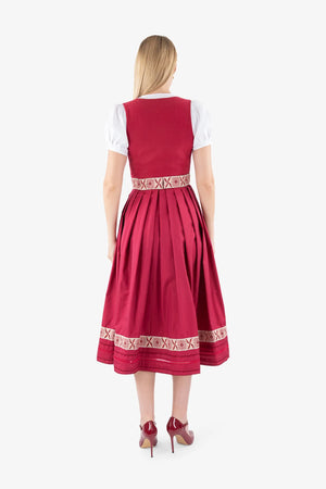 Dirndl mit Leinenoberteil 05