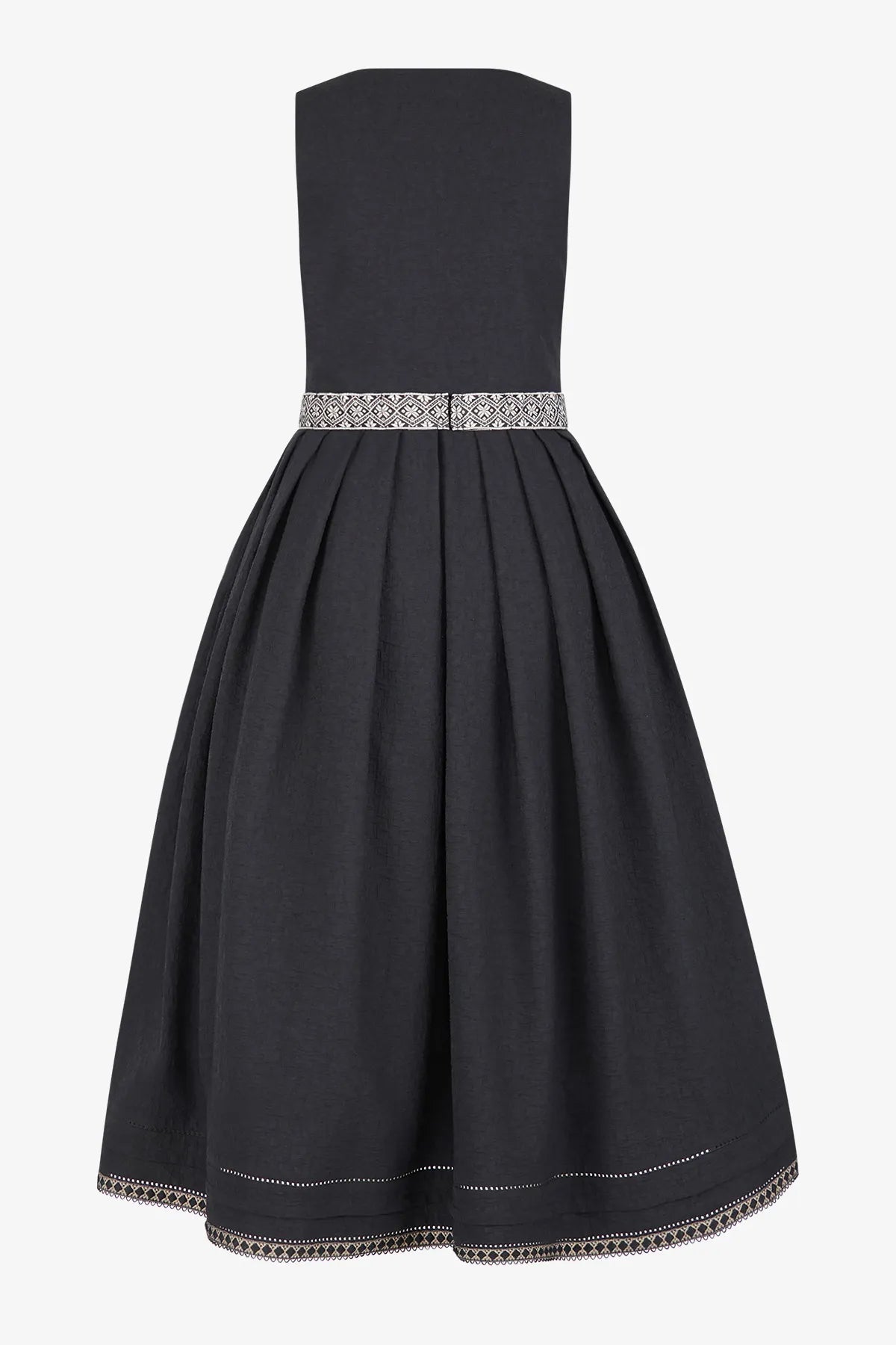 Dirndl mit Boho-Schürze 02