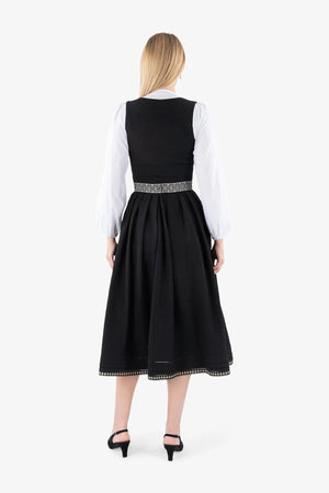 Dirndl mit Boho-Schürze 05