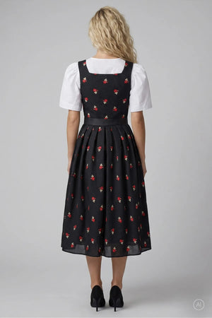 Dirndl mit Blümchenstickerei 05