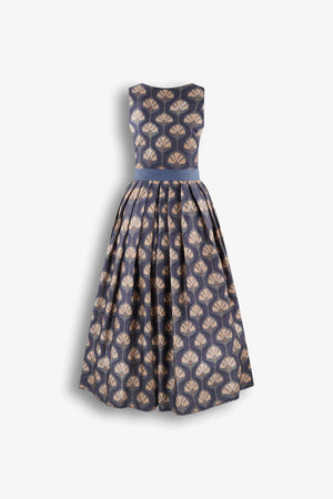 Blusendirndl 02
