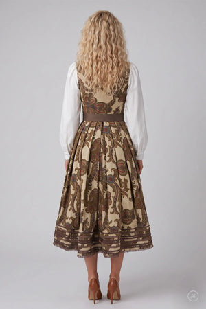 Dirndl im Alloverprint 05