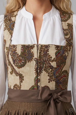 Dirndl im Alloverprint 06