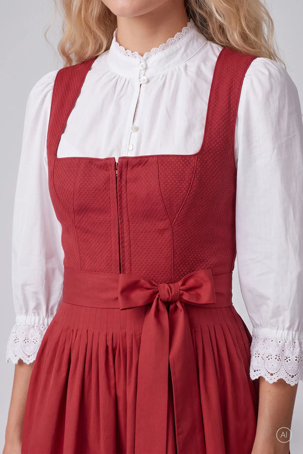 Dirndl aus edlem Jacquard 06