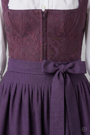 Jacquard Dirndl 06
