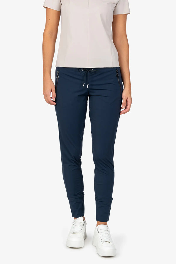 Jogginghose aus Stretch-Qualität 05