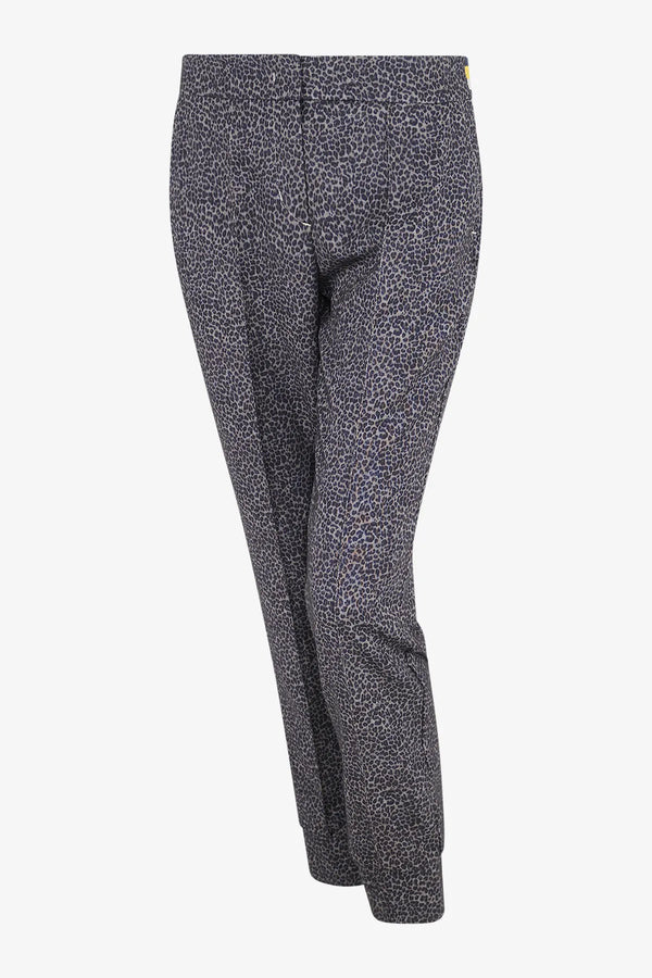 Jogging-Hose mit legerem Bein 01