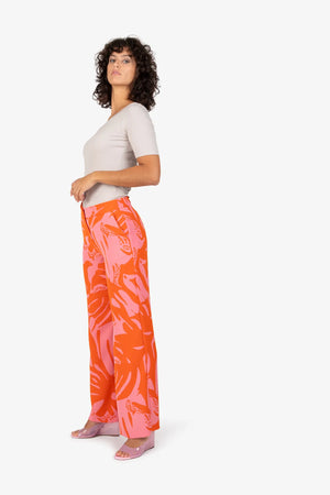 Hose mit weitem Bein 03