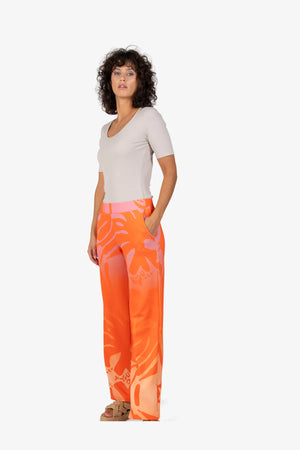 Jogginghose mit geradem Bein 03