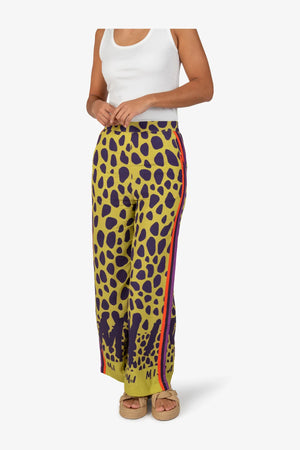 Hose mit weitem Bein 05
