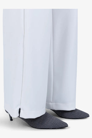 Hose mit Beinschlitzen 07