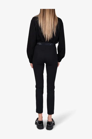 Schmale Jersey-Hose mit Monogramm 05