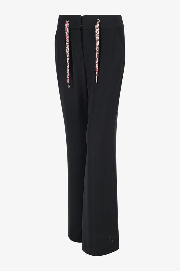 Hose mit eleganter Silhouette 01
