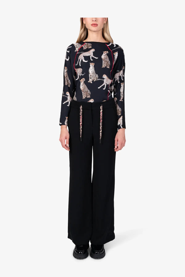 Hose mit eleganter Silhouette 03
