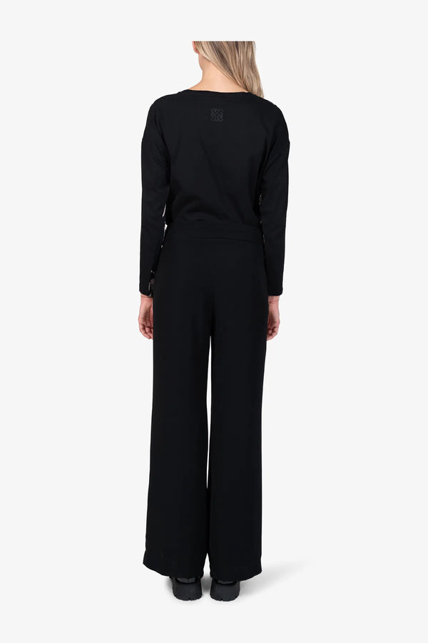 Hose mit eleganter Silhouette 05