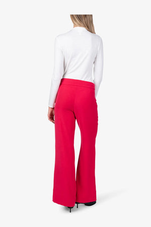 Hose mit eleganter Silhouette 05