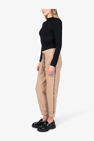 Jogginghose mit grafischem Jacquard 04