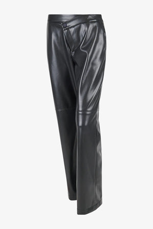 Kunstlederhose mit asymmetrischem Bund 01