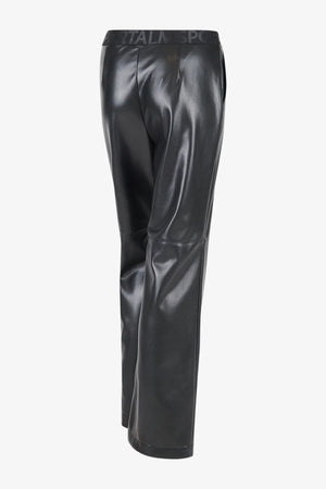 Kunstlederhose mit asymmetrischem Bund 02