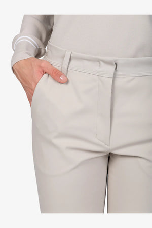 Klassische, schmale Hose 06